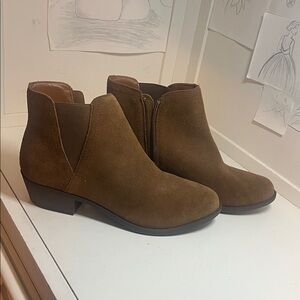 Kensie Rich Brown Ankle Booties